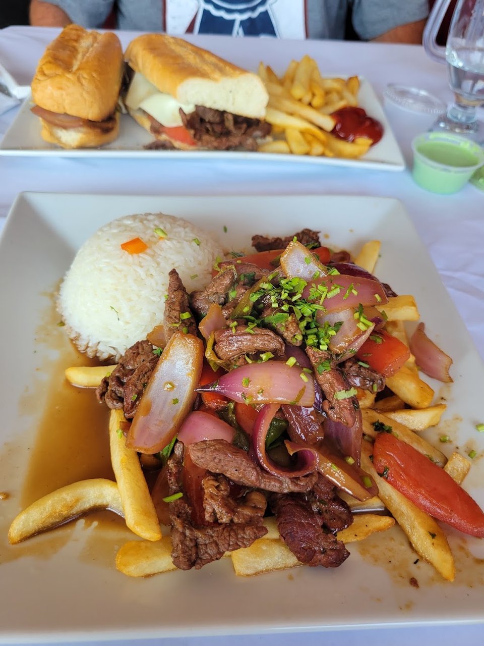 Lomo Saltado Con Huevo